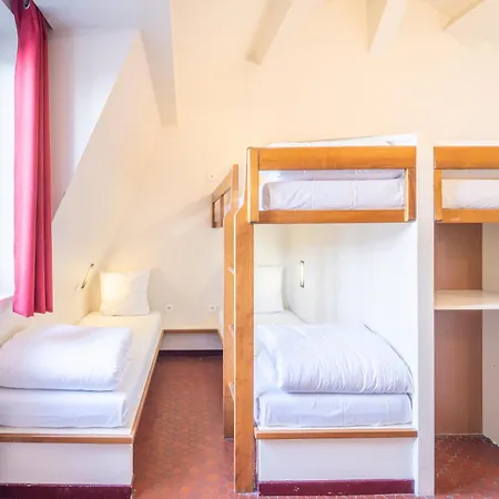 Mije Marais Hostel
