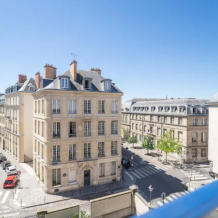 Mije Marais Hostel *