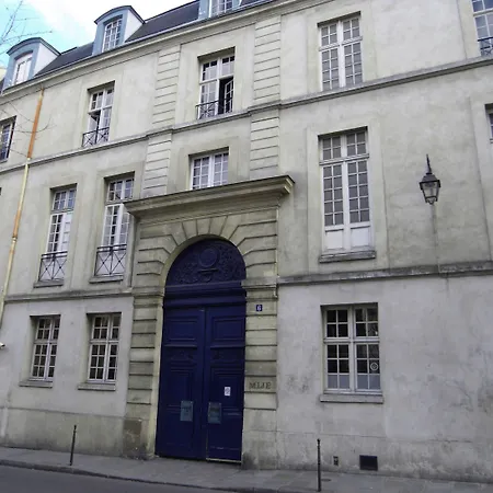 Mije Marais Hostel