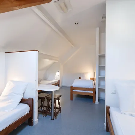 Mije Marais Hostel