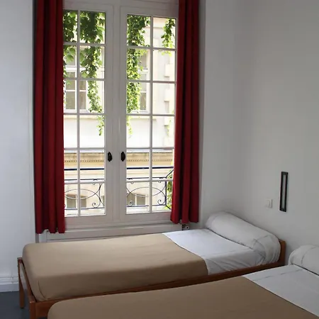 Hostel Mije Marais Hostel *