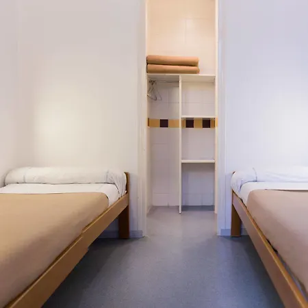 Mije Marais Hostel